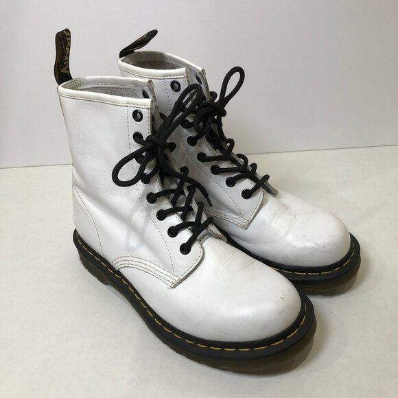 Dr. Martens 1460 25057 Smooth Leather Boots Taupe White Women's Size 8 - Picture 1 of 7
